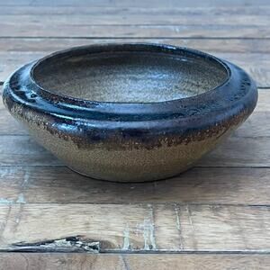 Studio Art Pottery Stoneware Bowl 6" Brown Two Tone Textured Glaze Finish